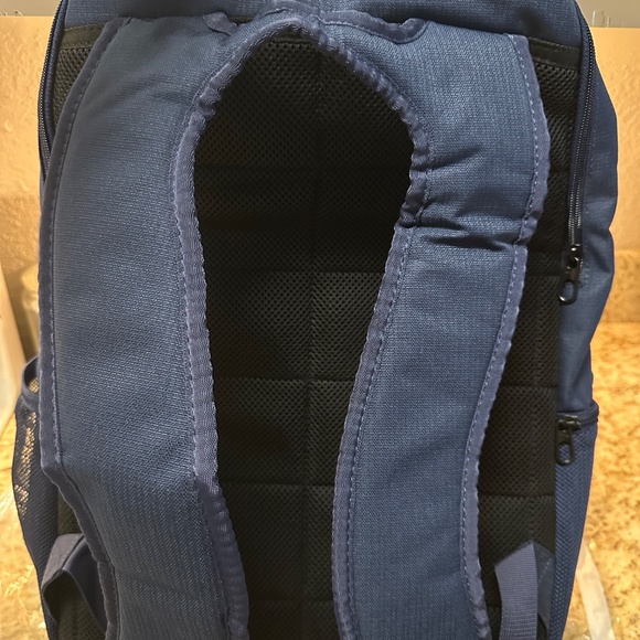 NWT NIKE BACKPACK - Picture 4 of 5